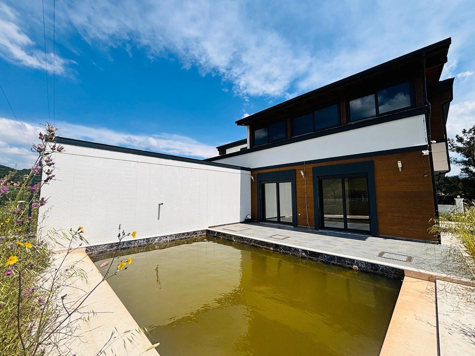 3+2 Ultra-Luxus-Doppelhaushälfte Mit Pool Zum Verkauf Im Viertel Kavakdere, Seferihisar, Izmir