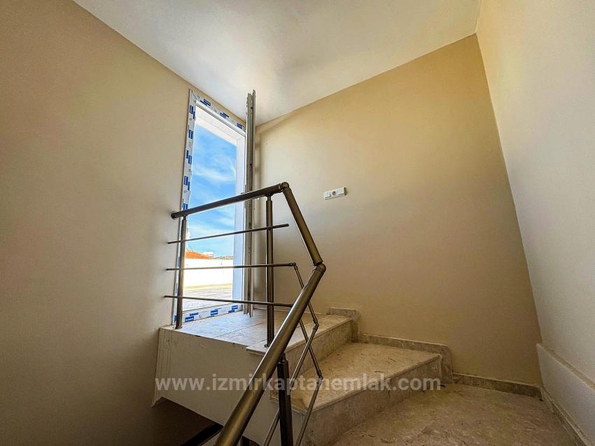 Zentral Gelegene 2+1-Zimmer-Villa Zum Verkauf Im Stadtteil Payamlı Von Seferihisar, İzmir, Nur Wenige Gehminuten Vom Meer Entfernt.