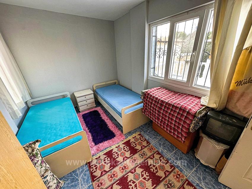 Zentral Gelegene 4+1-Zimmer-Villa Zum Verkauf Im Stadtteil Payamlı, Seferihisar, İzmir, Nur Wenige Gehminuten Vom Meer Entfernt.