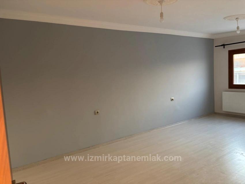 4+2 Maisonette-Wohnung Zum Verkauf Im Stadtteil Turabiye, Seferihisar, Izmir