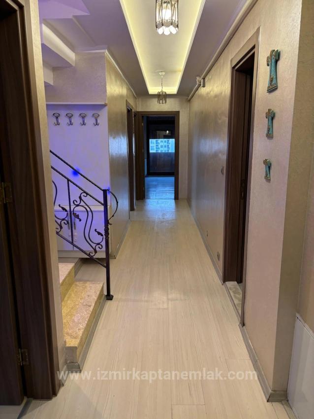 4+2 Maisonette-Wohnung Zum Verkauf Im Stadtteil Turabiye, Seferihisar, Izmir