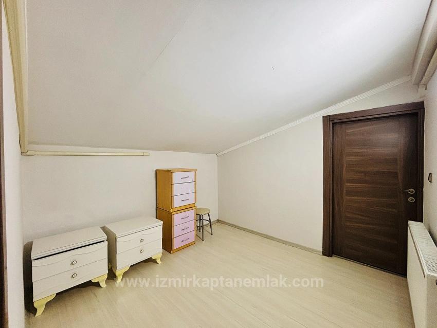4+2 Maisonette-Wohnung Zum Verkauf Im Stadtteil Turabiye, Seferihisar, Izmir