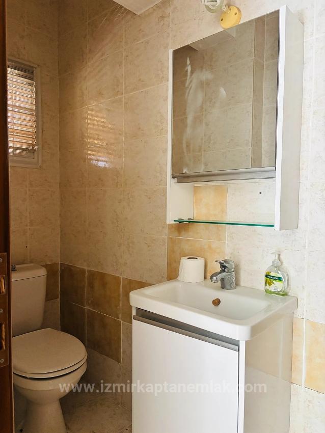 3+1-Zimmer-Villa Zum Verkauf Im Stadtteil Payamlı, Seferihisar, İzmir, 200 M Vom Meer Entfernt, Mit Großem Garten