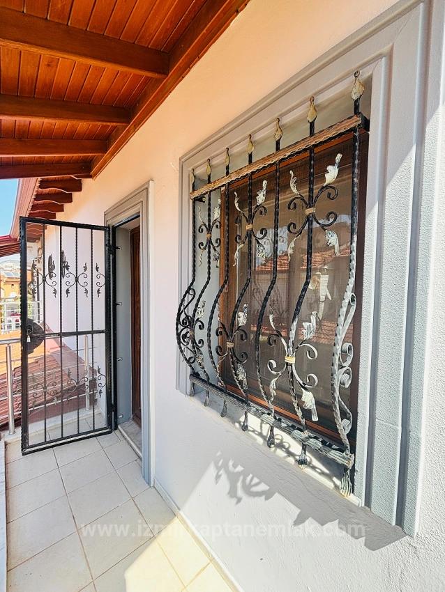 3+1-Zimmer-Villa Zum Verkauf Im Stadtteil Payamlı, Seferihisar, İzmir, 200 M Vom Meer Entfernt, Mit Großem Garten