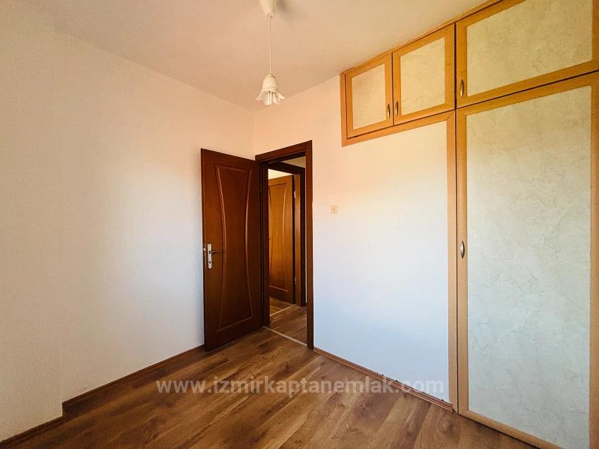 3+1-Zimmer-Villa Zum Verkauf Im Stadtteil Payamlı, Seferihisar, İzmir, 200 M Vom Meer Entfernt, Mit Großem Garten