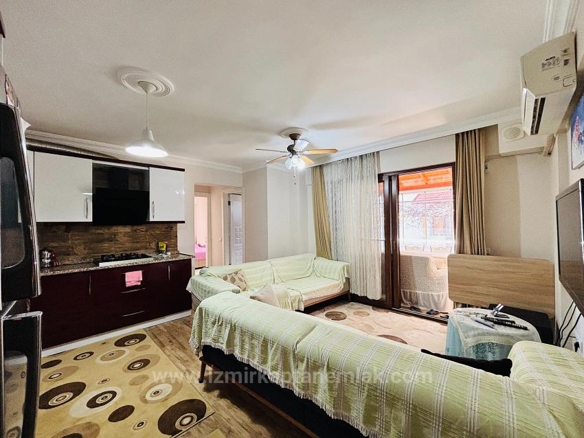 2+1 Erdgeschosswohnung Mit Glasbalkon In Zentraler Lage In Bengiler, Seferihisar, Izmir