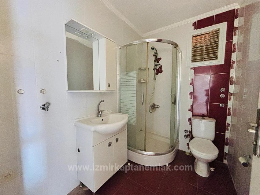 2+1 Wohnung Zum Verkauf In Bengiler, Seferihisar, Izmir, Im Stadtzentrum.