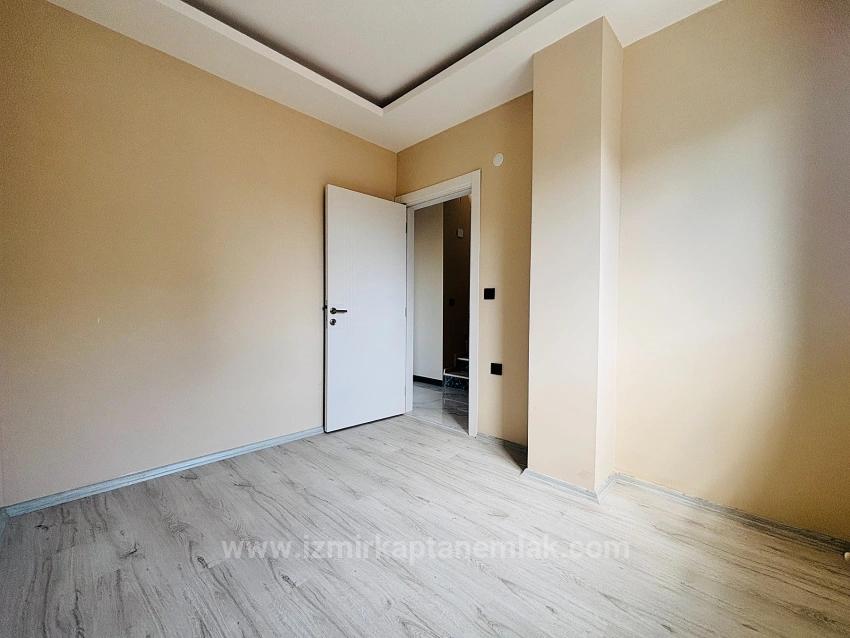 3+1 Villa Mit Großem Garten Zum Verkauf Im Stadtteil Cumhuriyet, Seferihisar, Izmir