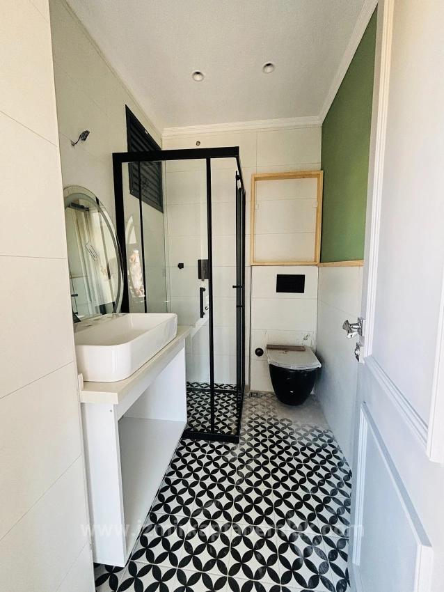 Freistehendes Haus Mit 3+1 Schlafzimmern, Smart-Home-System Und Pool, 100 M Vom Meer Entfernt Im Stadtteil Gümüldür, Menderes, İzmir.