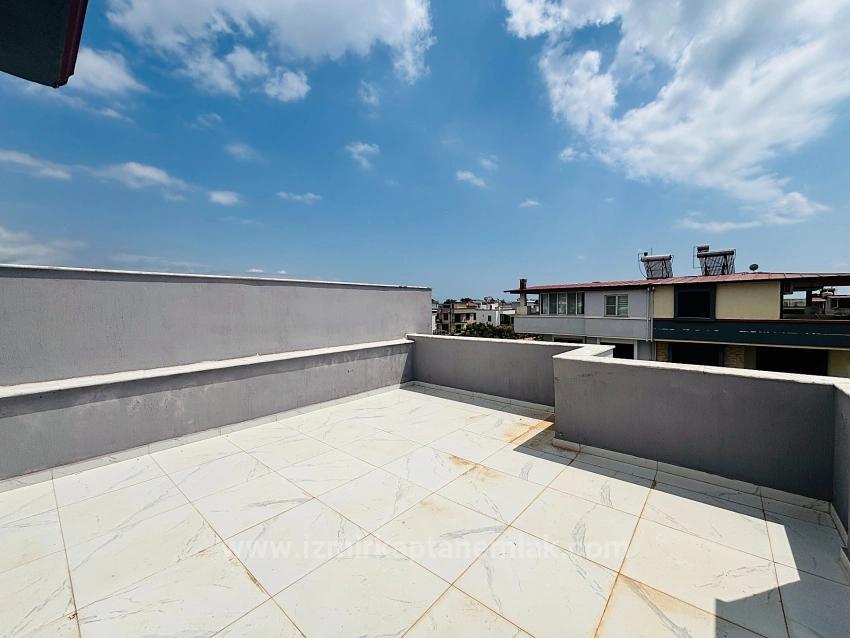 2+1 Maisonette-Villa Im Stadtteil Cumhuriyet, Seferihisar, Izmir