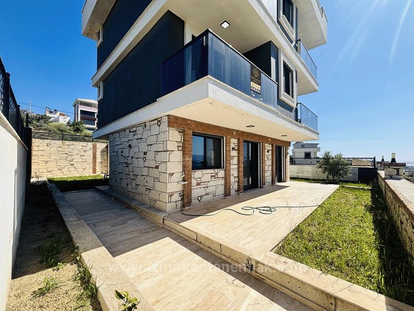 Meerblick, 5+1 Freistehende Triplex-Sommervilla Mit Pool In Akarca, Seferihisar, İzmir