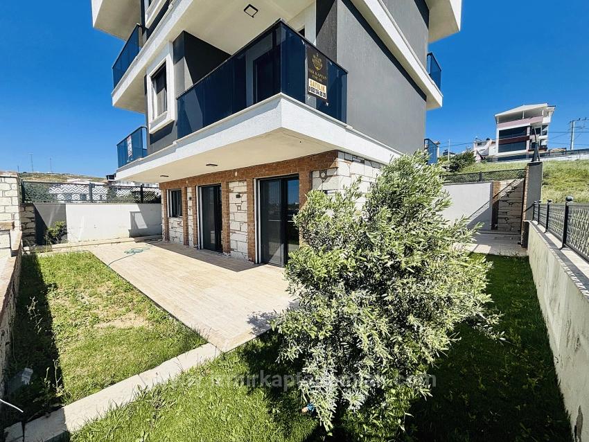 Meerblick, 5+1 Freistehende Triplex-Sommervilla Mit Pool In Akarca, Seferihisar, İzmir