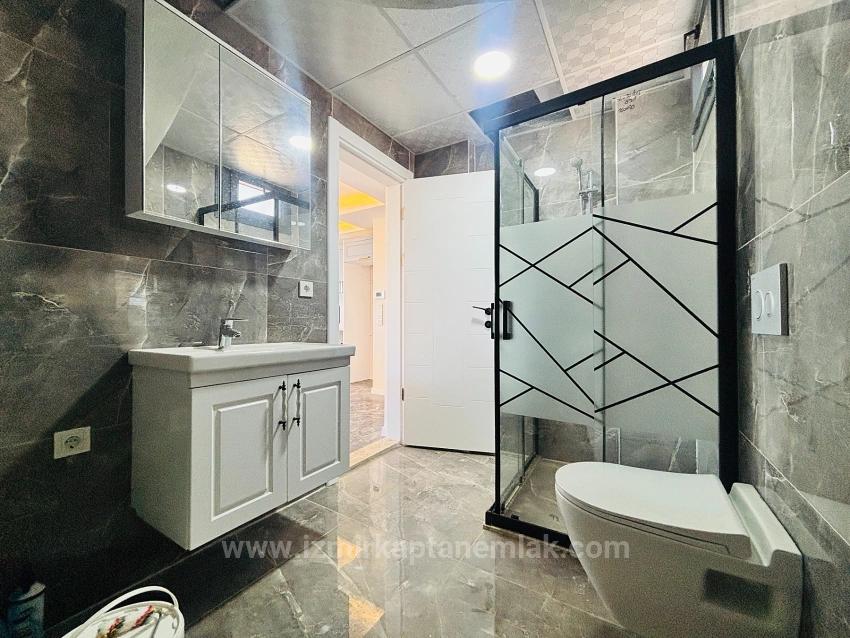 Meerblick, 5+1 Freistehende Triplex-Sommervilla Mit Pool In Akarca, Seferihisar, İzmir