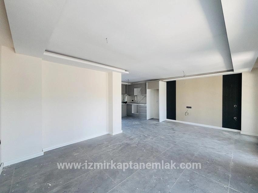 3+1-Zimmer Sommerhaus Zu verkaufen in Cumhuriyet Bz. Seferihisar Doğanbey - 150 m²