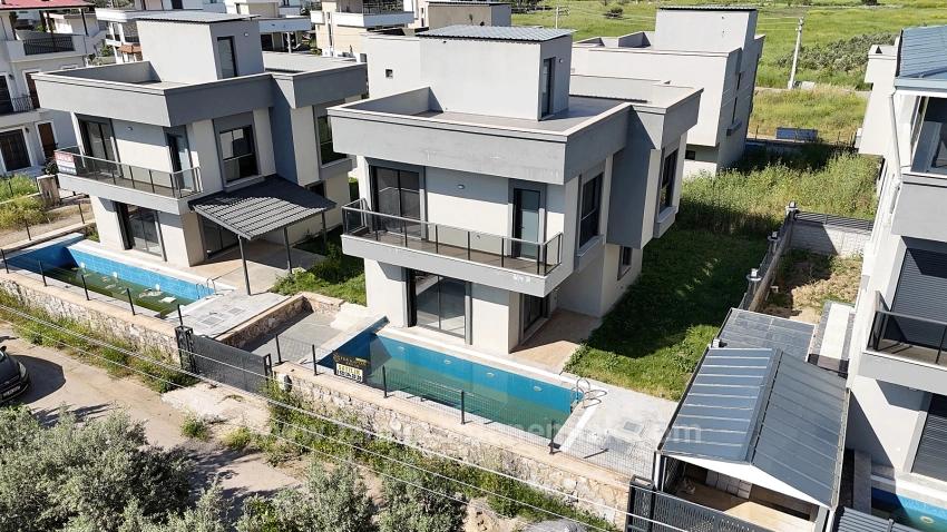 3+1 Freistehende Villa Mit Pool Zum Verkauf Im Stadtteil Cumhuriyet, Seferihisar, Izmir