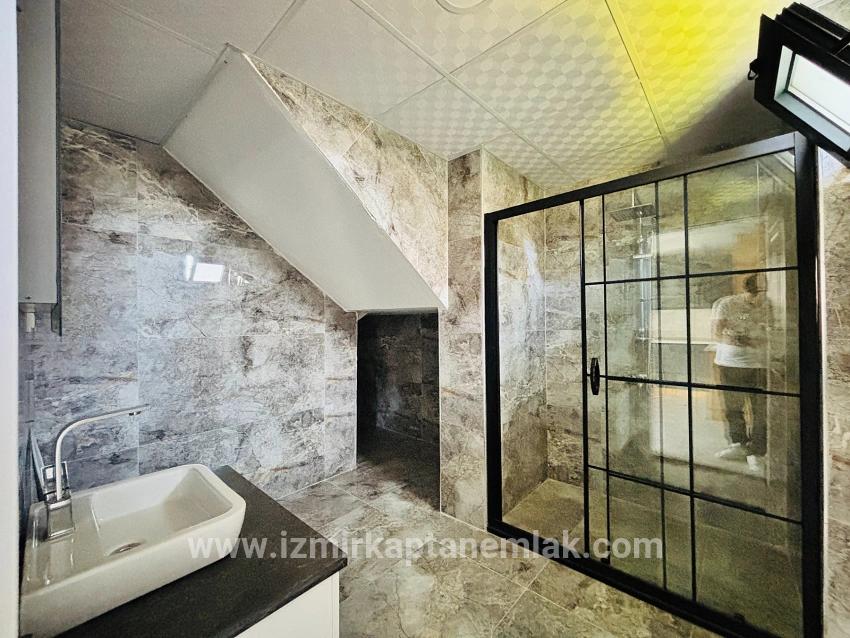 3+1-Zimmer Sommerhaus Zu verkaufen in Cumhuriyet Bz. Seferihisar Doğanbey - 150 m²