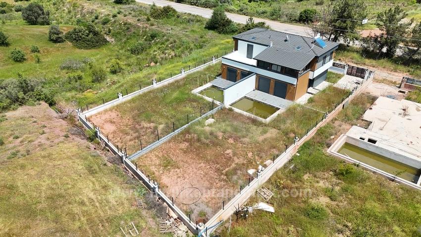 3+2 Ultra-Luxus-Doppelhaushälfte Mit Pool Zum Verkauf Im Viertel Kavakdere, Seferihisar, Izmir