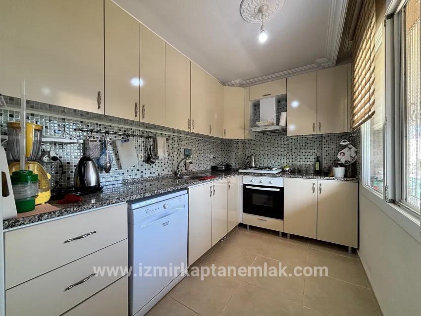İzmir Seferihisar Cumhuriyet Viertel In 310 m² Innerhalb zu verkaufen 3+1 Doppelhaushälfte Villa
