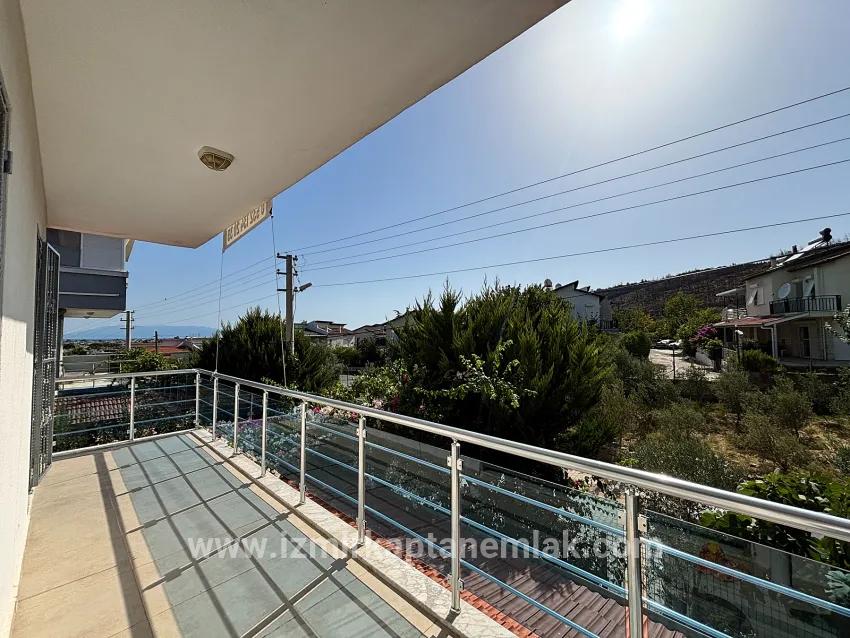 İzmir Seferihisar Cumhuriyet Viertel In 310 m² Innerhalb zu verkaufen 3+1 Doppelhaushälfte Villa