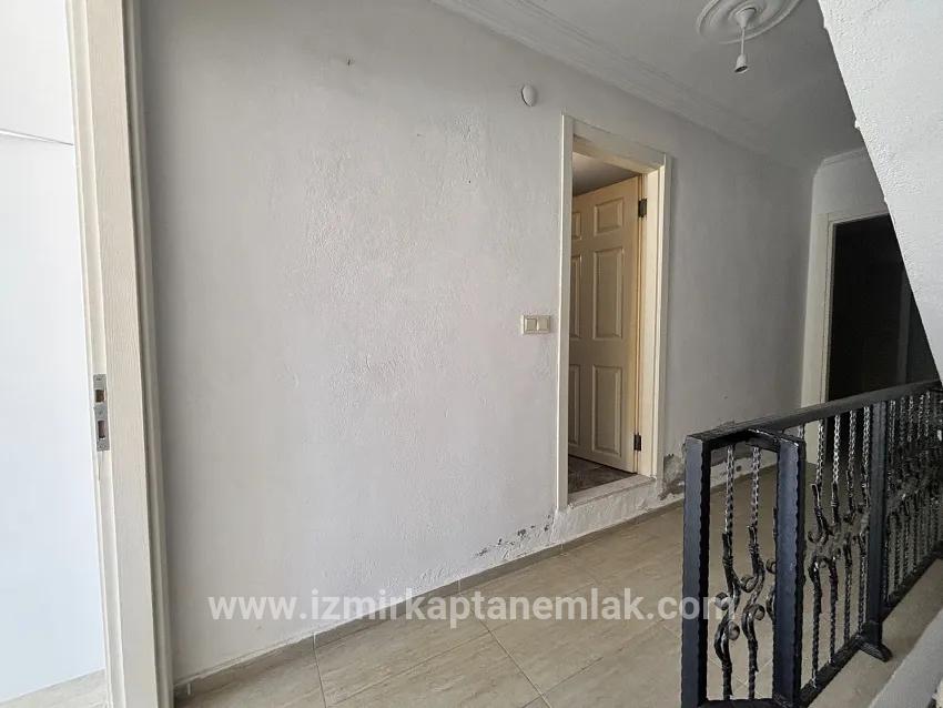 İzmir Seferihisar Bengiler Mahallesi’nde große gartenbesitzende dem Meer 20m 3+1 mietbare Villa