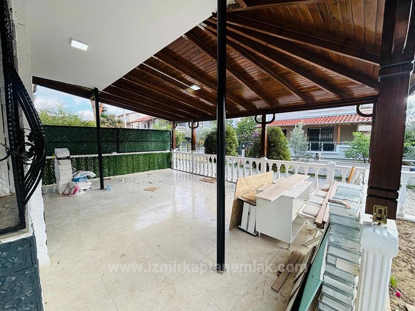 Freistehende Triplex-Sommervilla (4+1 Schlafzimmer) Am Meer In Bengiler, Seferihisar