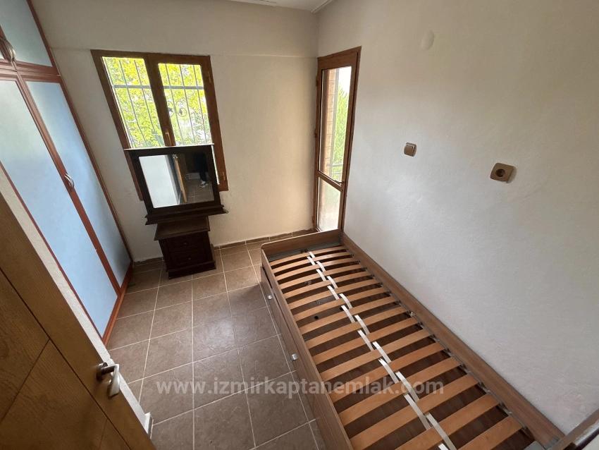 Freistehende Triplex-Sommervilla (4+1 Schlafzimmer) Am Meer In Bengiler, Seferihisar