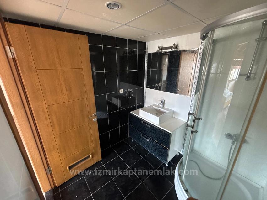 Freistehende Triplex-Sommervilla (4+1 Schlafzimmer) Am Meer In Bengiler, Seferihisar