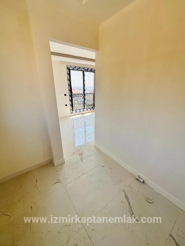 3+1-Zimmer Sommerhaus Zu verkaufen in Tepecik Bz. Seferihisar - 144 m²