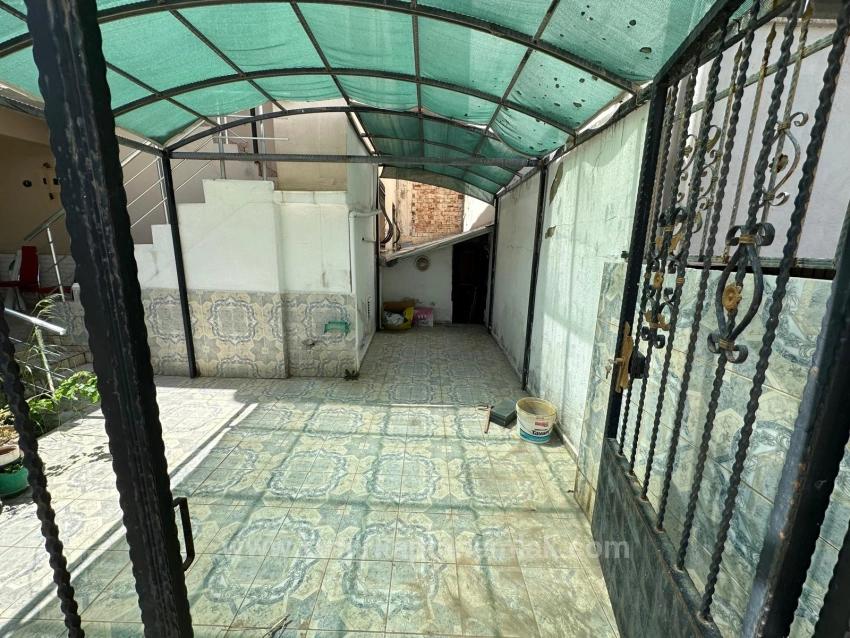 Zwei 2+1-Wohnungen Am Meer Zum Verkauf In Payamlı, Seferihisar, Izmir