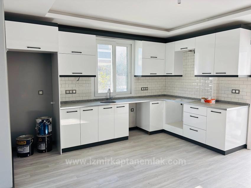 300 M² Große, Freistehende, Brandneue 3+1-Villa Zum Verkauf In İzmir Seferihisar Doğanbey