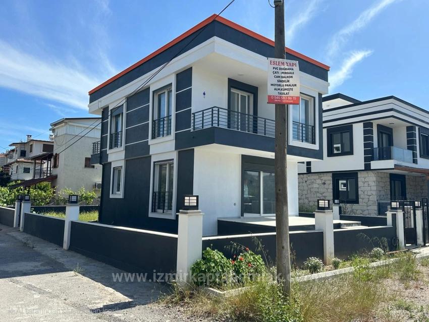 300 M² Große, Freistehende, Brandneue 3+1-Villa Zum Verkauf In İzmir Seferihisar Doğanbey
