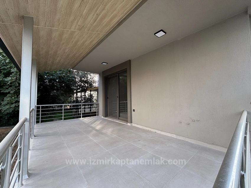 2+1-Zimmer Sommerhaus Zu verkaufen in Payamlı Bz. Seferihisar Doğanbey - 120 m²