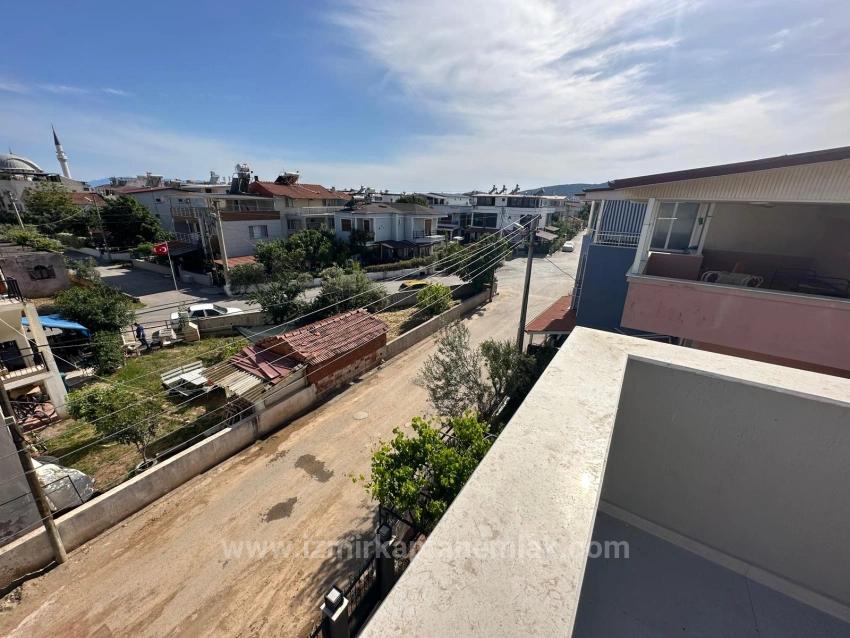 Brandneue 2+1-Villa Zum Verkauf In Wunderschöner Lage In Seferihisar Doğanbey Payamlı