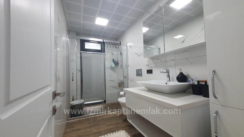 3+1 Villa Mit Pool Und Garten Am Meer In Seferihisar Payamlı Zu Verkaufen