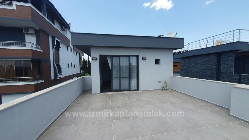 3+1 Villa Mit Pool Und Garten Am Meer In Seferihisar Payamlı Zu Verkaufen