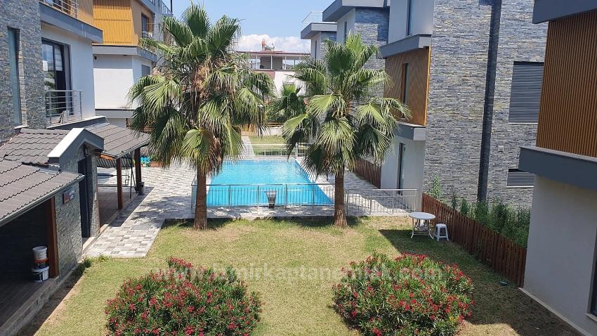 3+1-Zimmer Sommerhaus Zu verkaufen in Payamlı Bz. Seferihisar Doğanbey - 180 m²