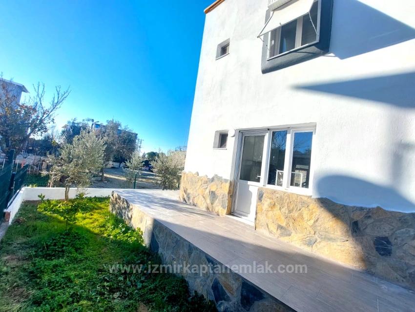 3+1 Sommerhaus Zum Verkauf In İzmir Seferihisar Doğanbey