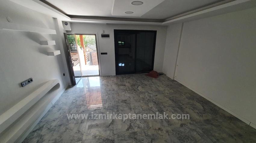 Geräumige 3+1 Villa Zum Verkauf In Seferihisar Doğanbey Payamlı