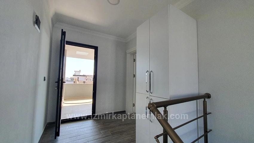 Geräumige 3+1 Villa Zum Verkauf In Seferihisar Doğanbey Payamlı