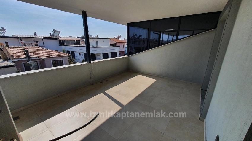 Geräumige 3+1 Villa Zum Verkauf In Seferihisar Doğanbey Payamlı