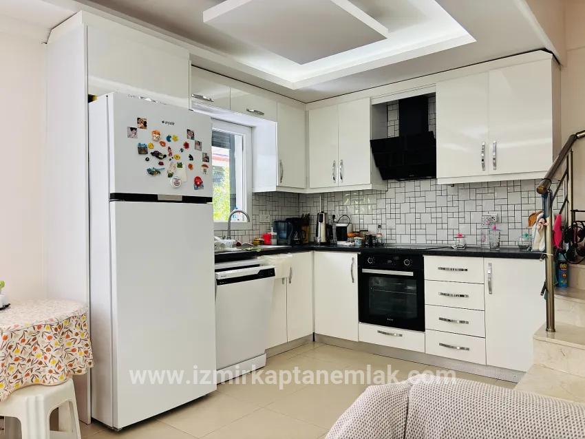 2+1-Zimmer Sommerhaus Zu verkaufen in Payamlı Bz. Seferihisar Doğanbey - 95 m²