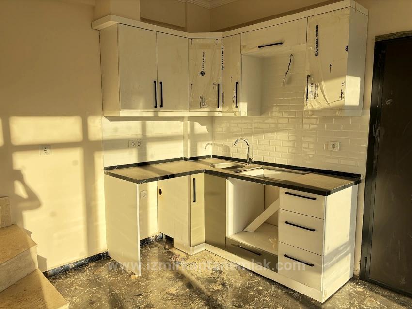 Brandneue 3+1-Zimmer-Villa Mit Großem Garten In Seferihisar Payamlı Village Zu Verkaufen.