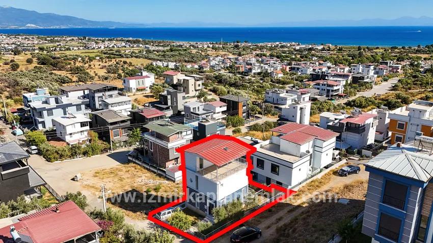 3+2-Zimmer Sommerhaus Zu verkaufen in Atatürk Bz. Seferihisar Doğanbey - 160 m²