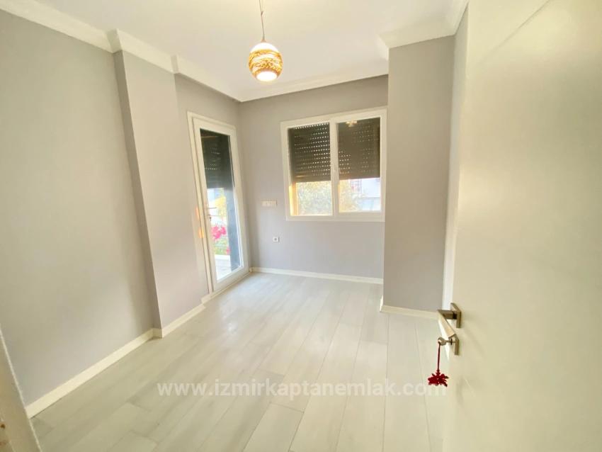 Luftige 3+1 Villa Mit Garten Zum Verkauf In Seferihisar Ürkmez