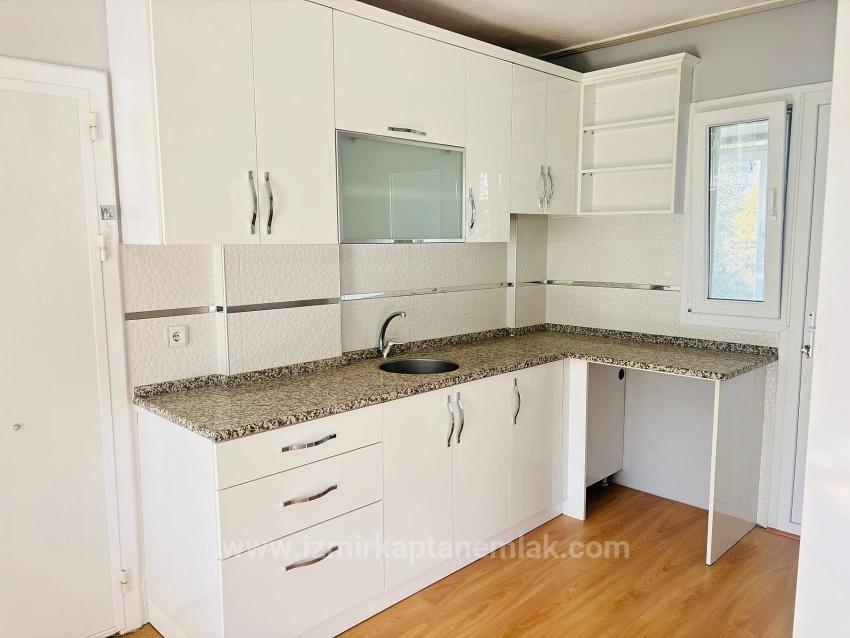 4+1 Triplex Mit Freistehendem Parkplatz Und Garten In Seferihisar Doğanbey