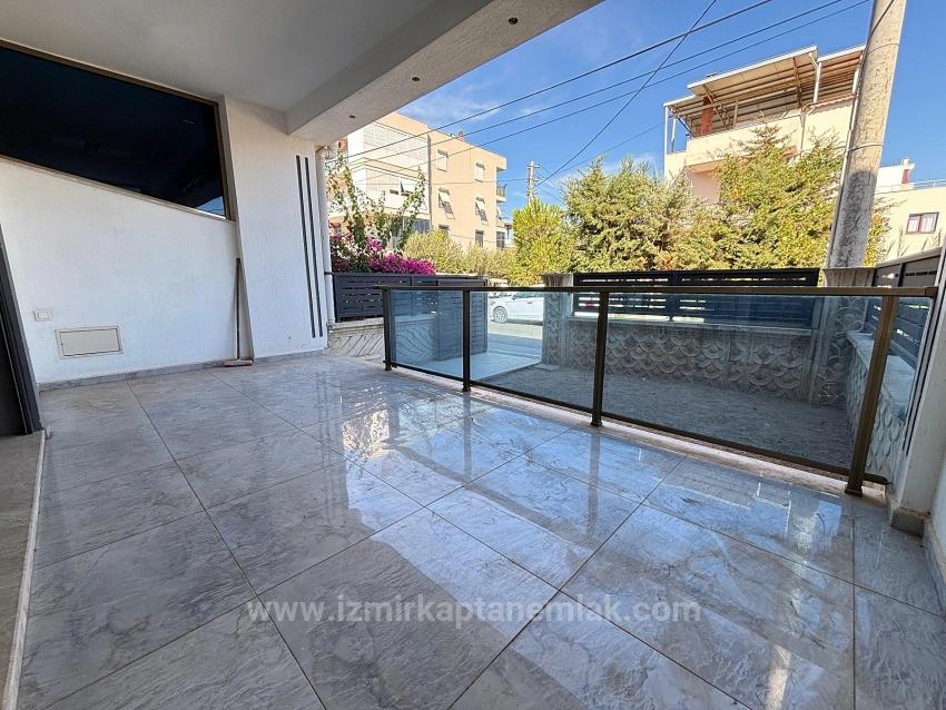 Geräumige 3+1 Villa Zum Verkauf Im Zentrum Von Seferihisar Doğanbey