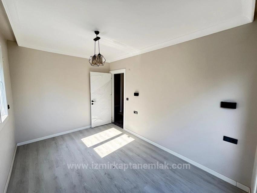 Freistehende, Geräumige 3+1 Villa Zum Verkauf Im Zentrum Von Seferihisar Payamlı