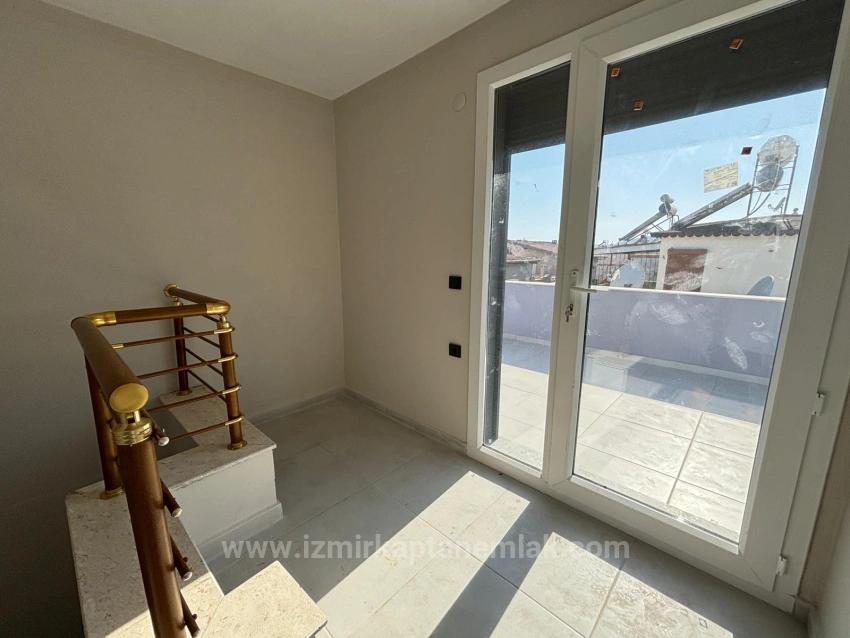 Freistehende, Geräumige 3+1 Villa Zum Verkauf Im Zentrum Von Seferihisar Payamlı