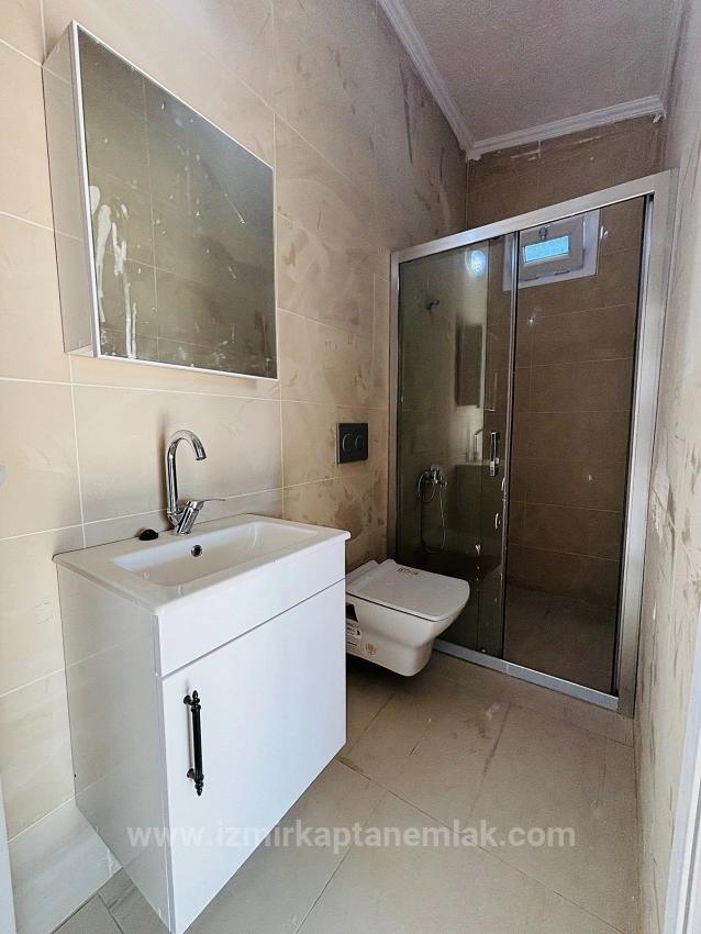 Neubau-Villa (2+1 Schlafzimmer, Lizenziert) Mit Garten In Seferihisar Payamlı Zu Verkaufen