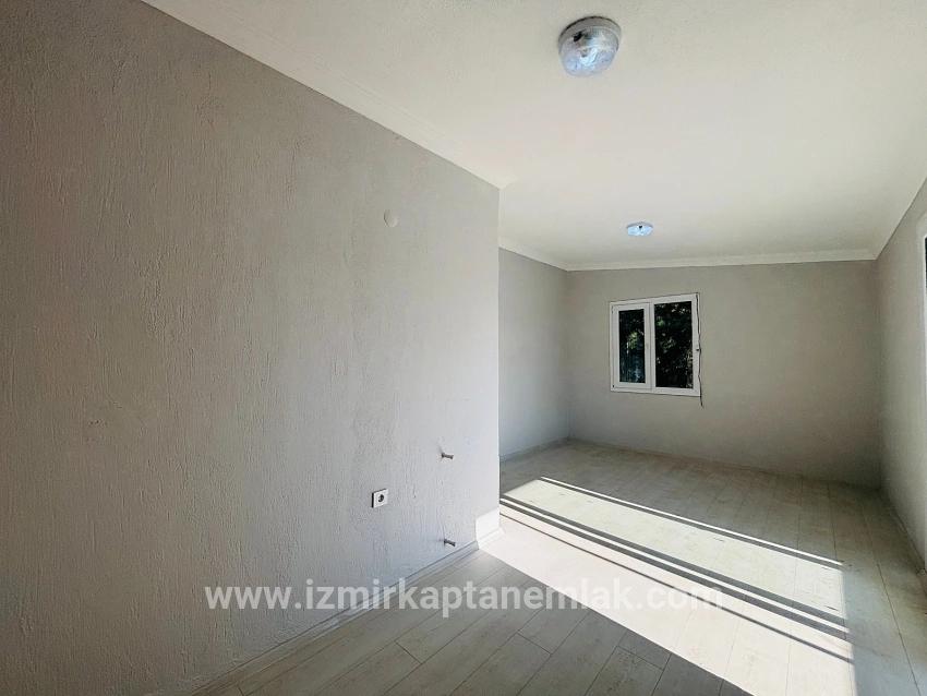 2+1-Zimmer Sommerhaus Zu verkaufen in Payamlı Bz. Seferihisar Doğanbey - 421 m²